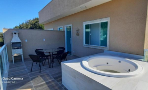Excelente Casa na Praia do Peró com 1 quarto e 02 suítes